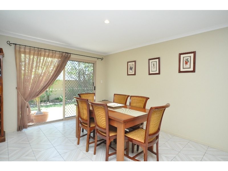 3 Birdie Court, Arundel QLD 4214