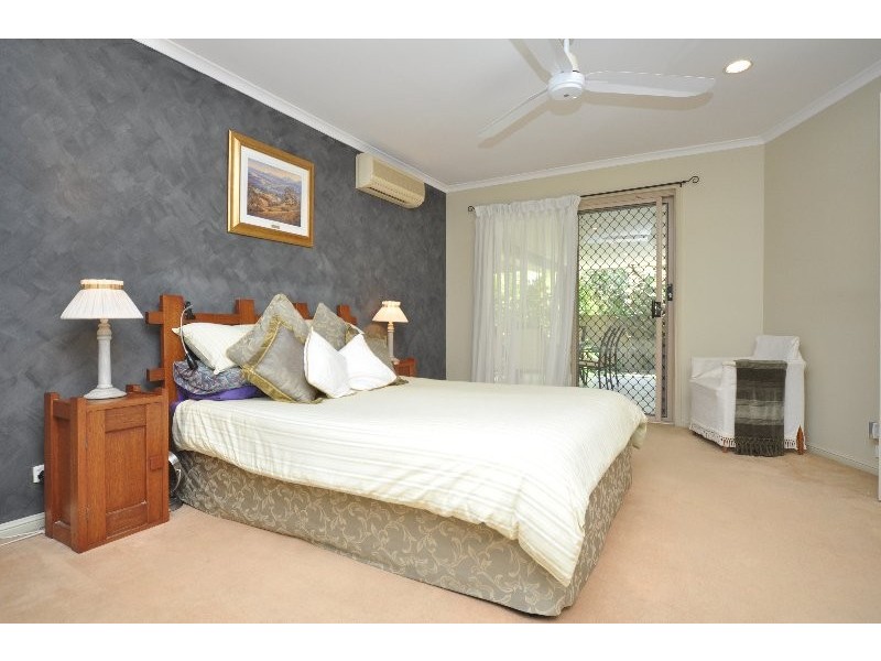3 Birdie Court, Arundel QLD 4214