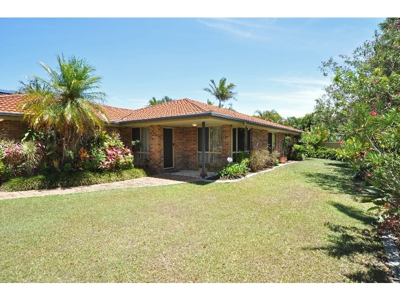 3 Birdie Court, Arundel QLD 4214