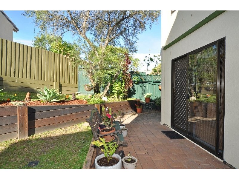 20/71 Olsen Avenue, Labrador QLD 4215