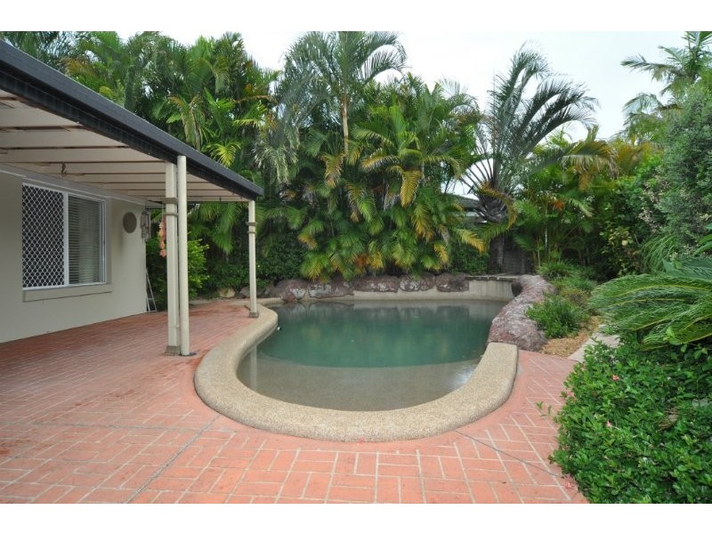 3 Ganton Court, Parkwood QLD 4214