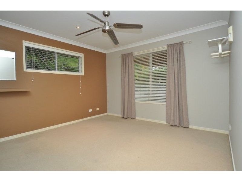 3 Ganton Court, Parkwood QLD 4214