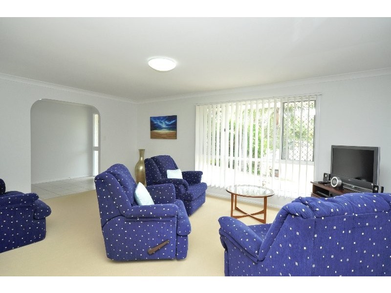 45 Open Drive, Arundel QLD 4214