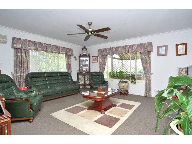 8 Stadler Court, Parkwood QLD 4214