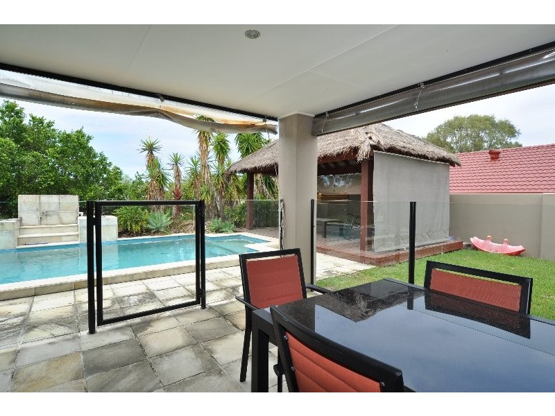 7 Eastbourne Chase, Arundel QLD 4214