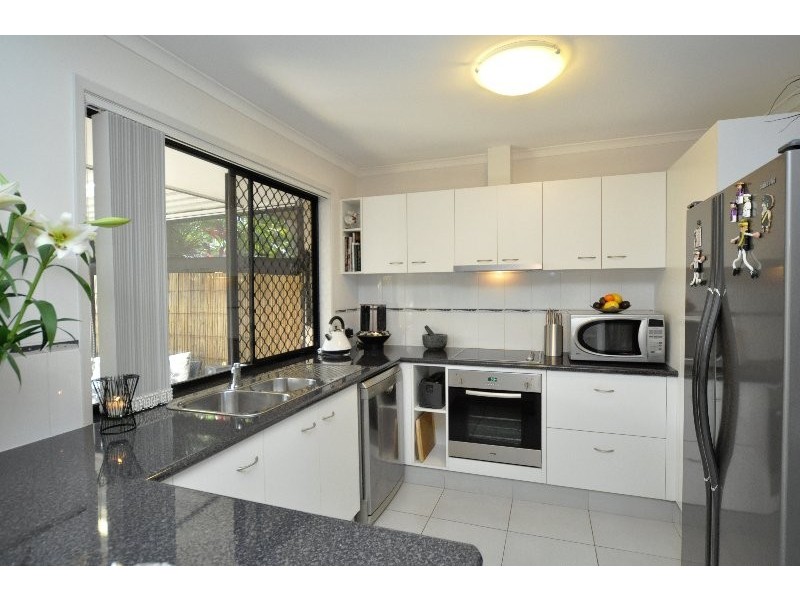 1/5 Stephenson Street, Labrador QLD 4215