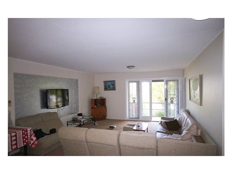 10 Algona Street, Labrador QLD 4215