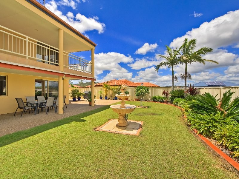 5 Golden Bear Drive, Arundel QLD 4214