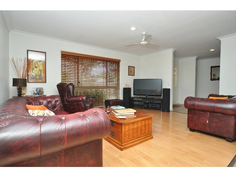 9 Maidstone Place, Parkwood QLD 4214