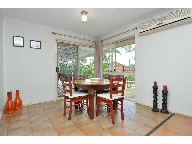 9 Maidstone Place, Parkwood QLD 4214