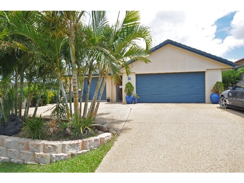 8 Sutton Court, Parkwood QLD 4214