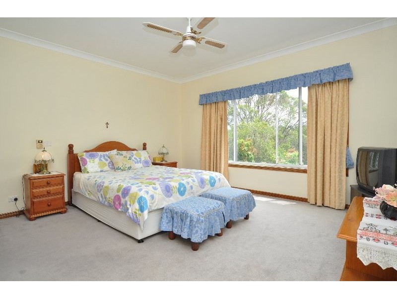 87 Robert Street, Labrador QLD 4215