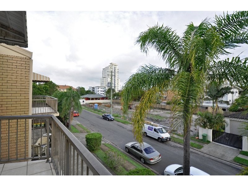 20/9 Bradford Street, Labrador QLD 4215