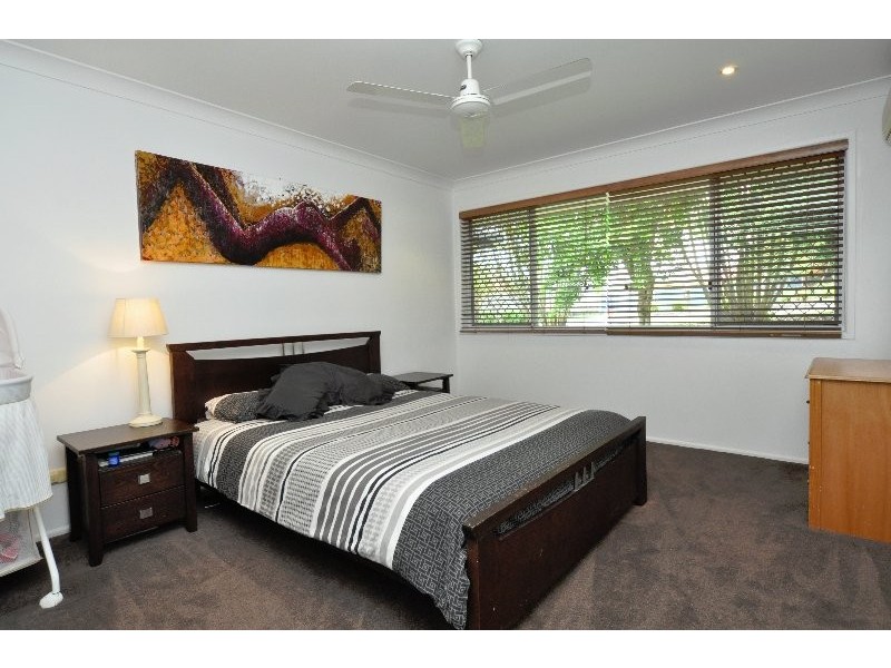 1 Crampton Court, Parkwood QLD 4214