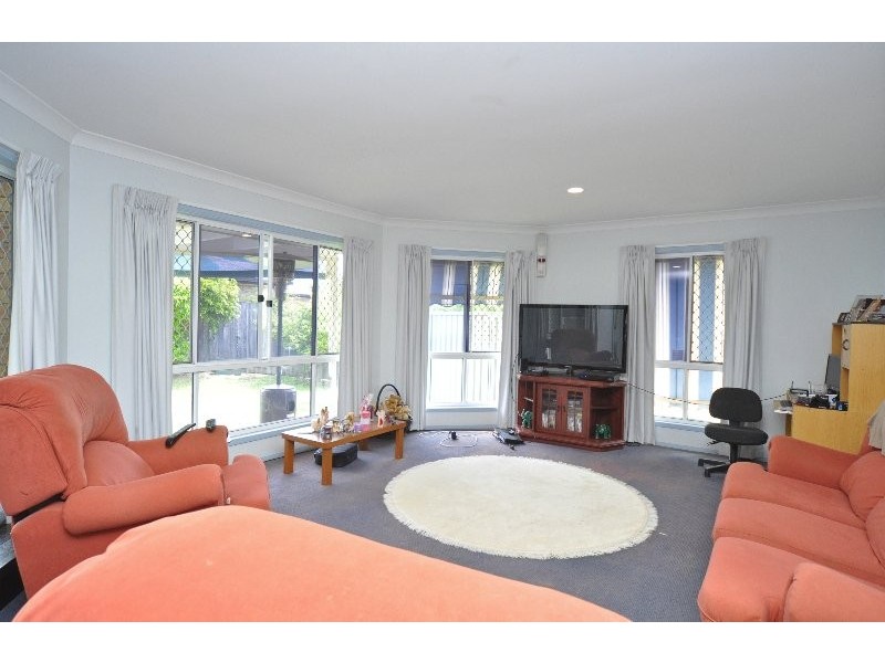 42 Morfantaine Terrace, Parkwood QLD 4214