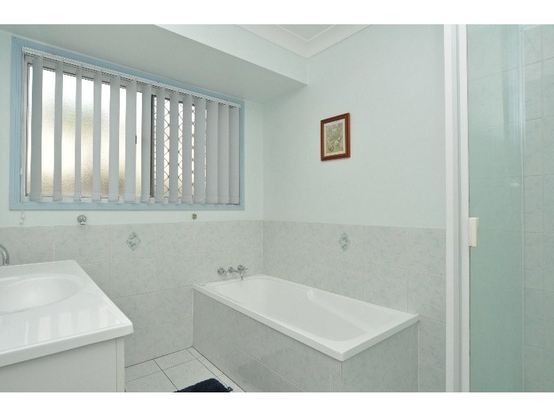 42 Morfantaine Terrace, Parkwood QLD 4214