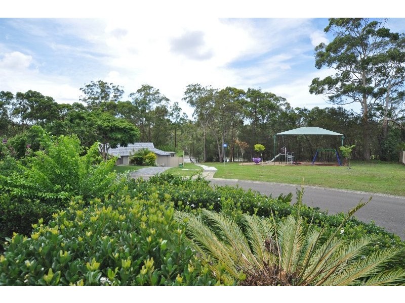 42 Morfantaine Terrace, Parkwood QLD 4214