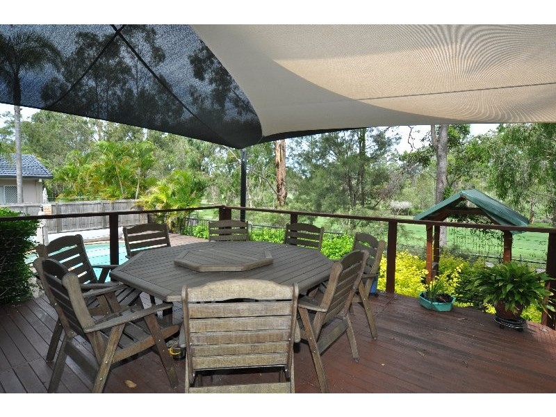 28 Jack Nicklaus Way, Parkwood QLD 4214