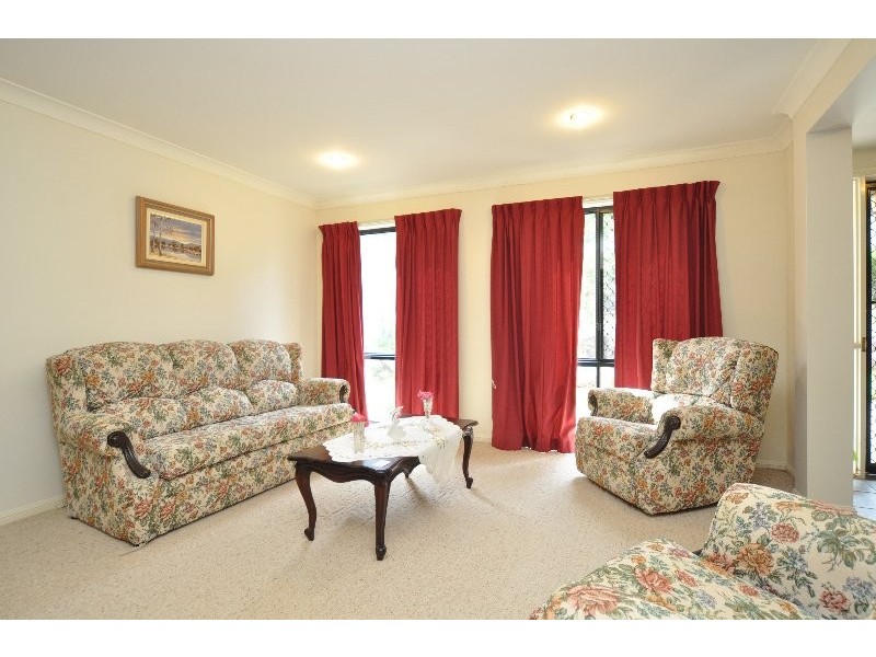 28 Jack Nicklaus Way, Parkwood QLD 4214