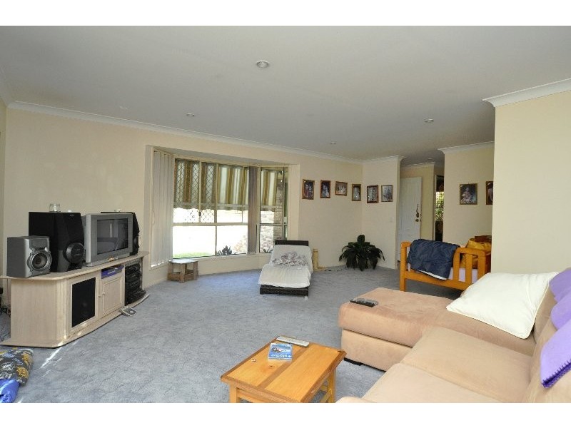 35 Gary Player Crescent, Parkwood QLD 4214