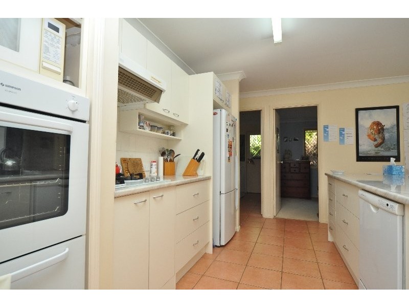 35 Gary Player Crescent, Parkwood QLD 4214