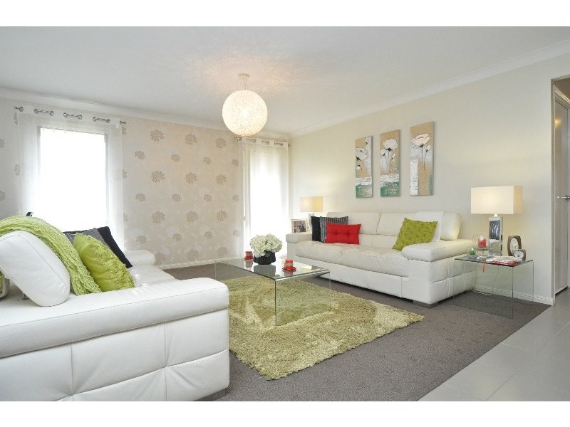 68 Harmsworth Road, Pacific Pines QLD 4211