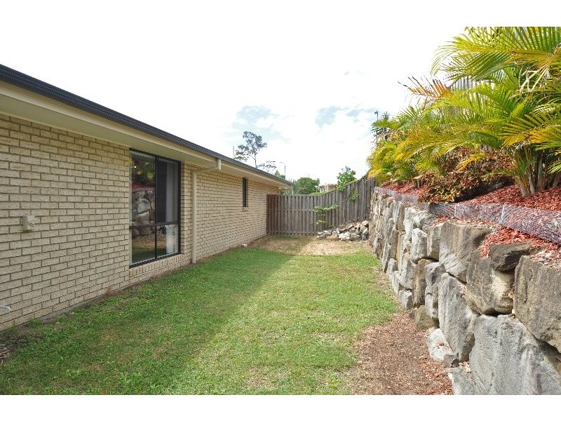 68 Harmsworth Road, Pacific Pines QLD 4211