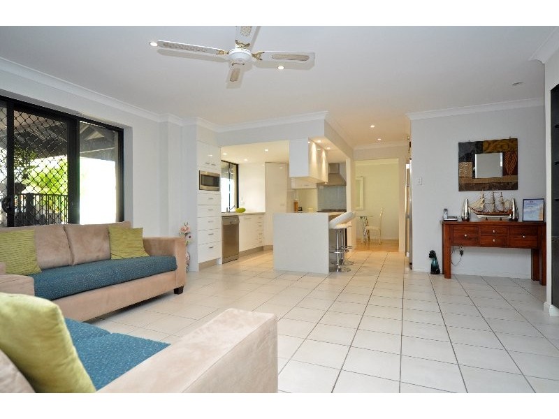 103 Christina Ryan Way, Arundel QLD 4214
