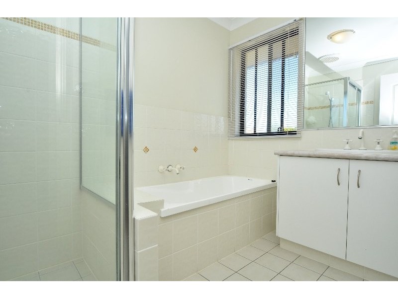 103 Christina Ryan Way, Arundel QLD 4214