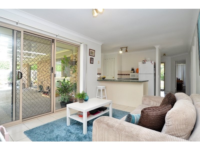 17 Greenacre Drive, Parkwood QLD 4214