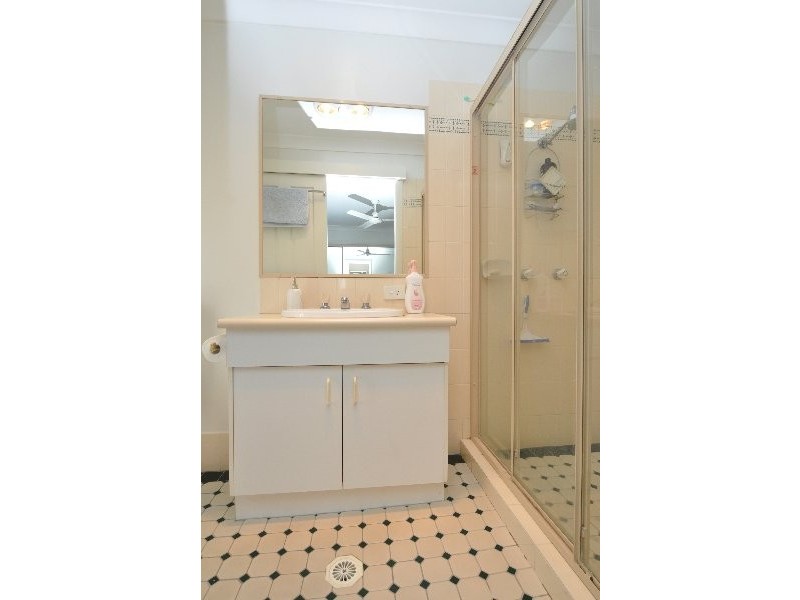 17 Greenacre Drive, Parkwood QLD 4214