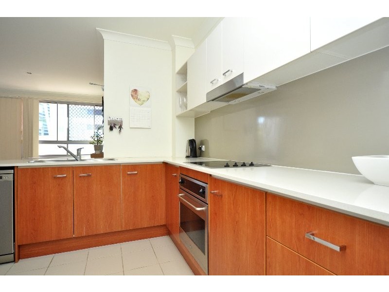 43/13 Bright Avenue, Labrador QLD 4215