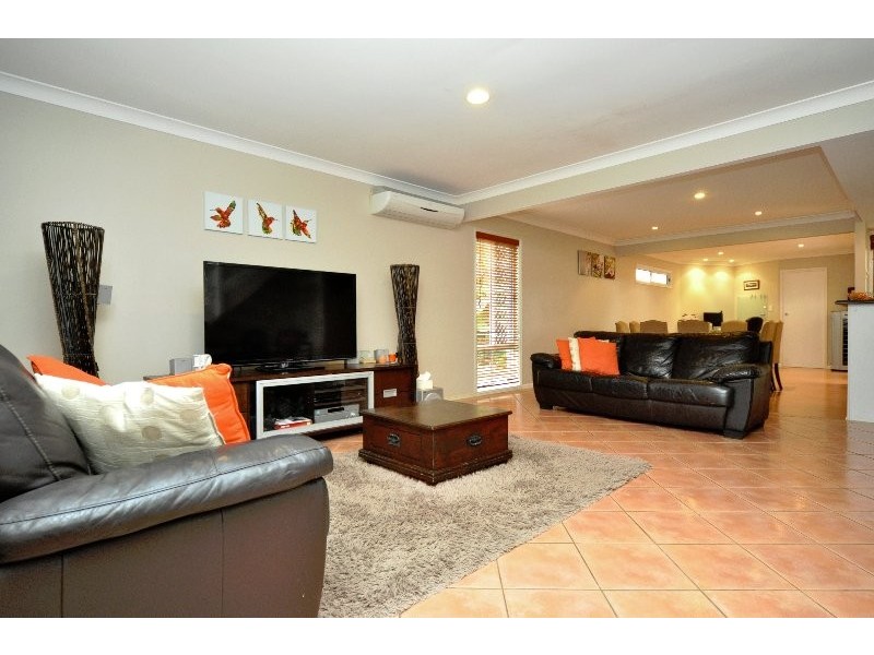 1/14 Kenny Drive, Labrador QLD 4215