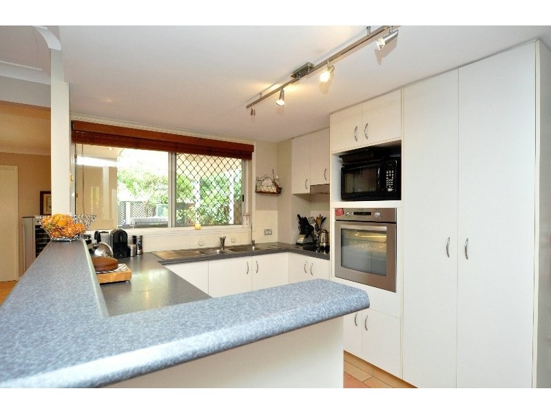 1/14 Kenny Drive, Labrador QLD 4215