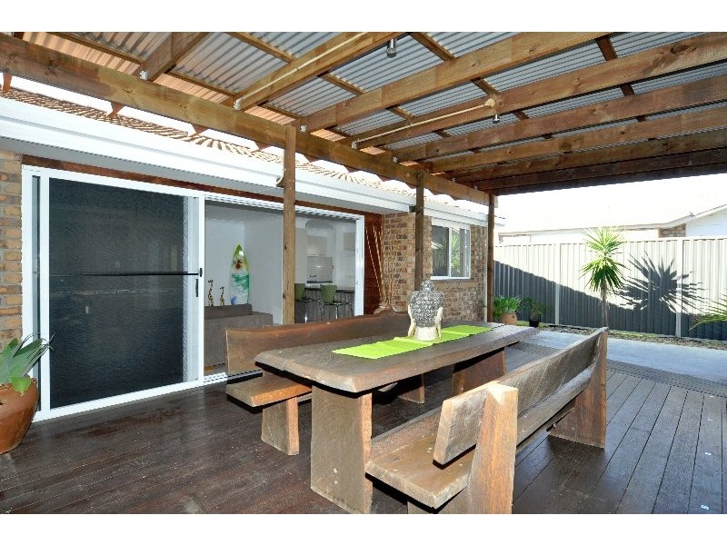 2/4 Kenny Drive, Labrador QLD 4215