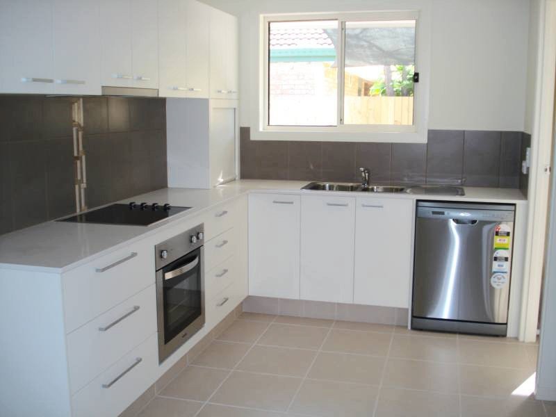 1/27 Drake Avenue, Paradise Point QLD 4216