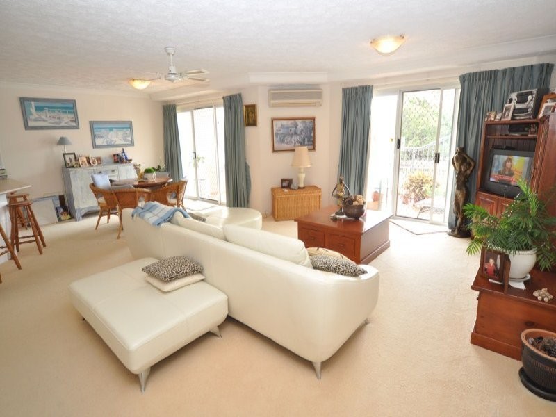 5/9 Madang Crescent, Runaway Bay QLD 4216