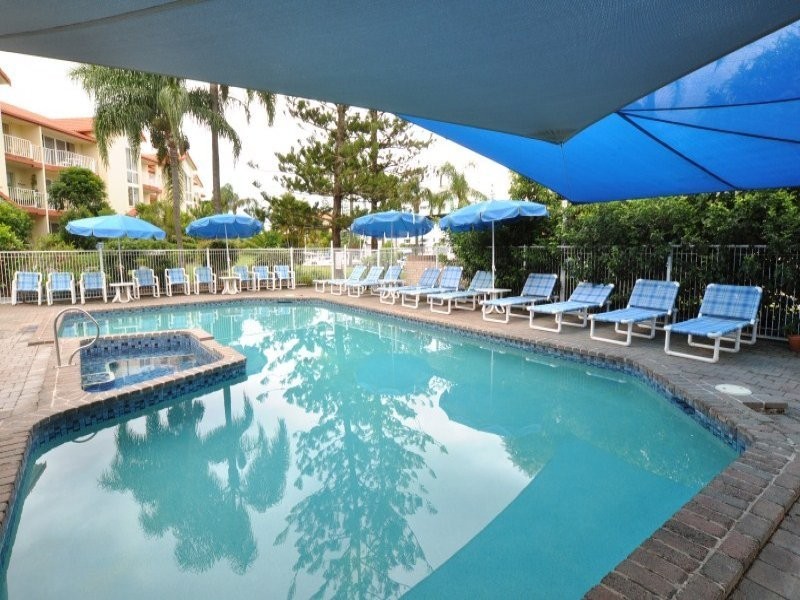 23/37 Bayview Street, Runaway Bay QLD 4216