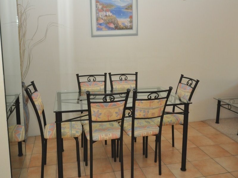 4/37 Bayview Street, Runaway Bay QLD 4216