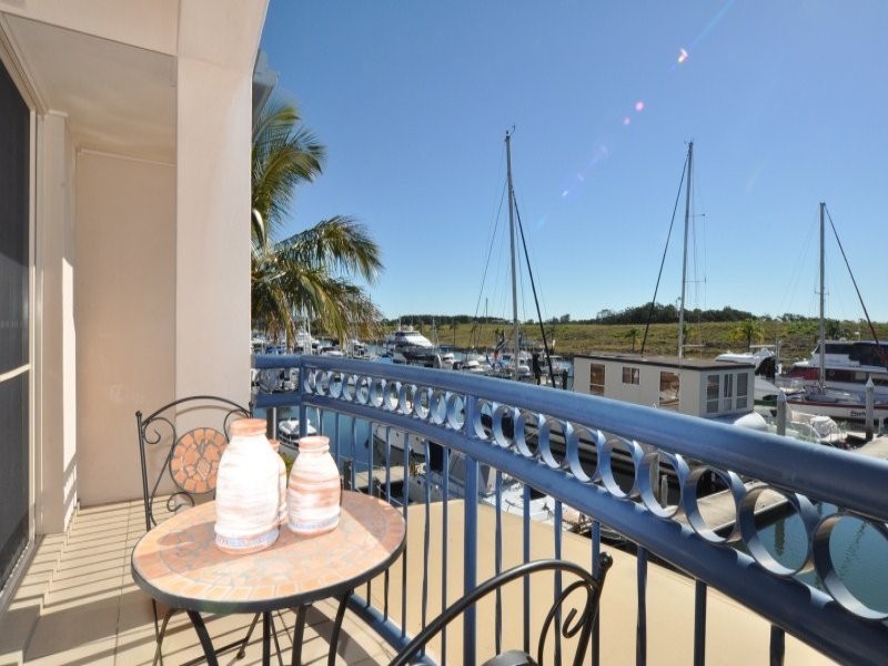 87 John Lund Drive, Hope Island QLD 4212