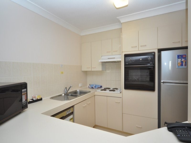 43/37 Bayview Street, Runaway Bay QLD 4216