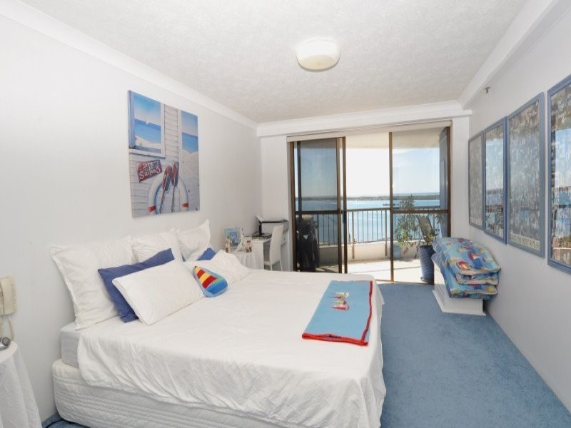 49/17 Bayview Street, Runaway Bay QLD 4216