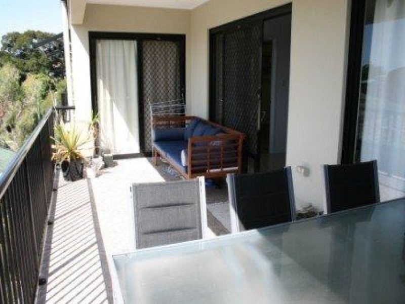 8/26 Bath Street, Labrador QLD 4215