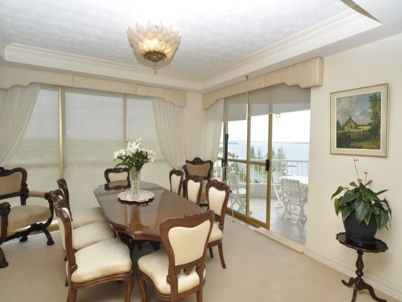 21/19 Oatland Esplanade, Runaway Bay QLD 4216