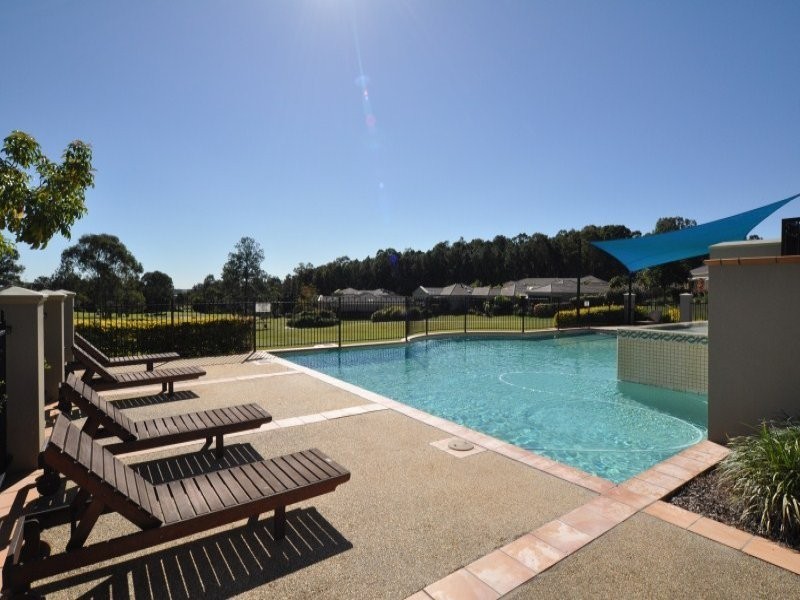 2/433 Brisbane Road, Coombabah QLD 4216