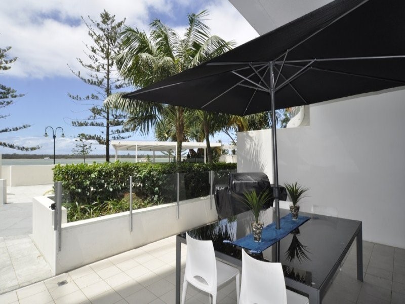 112/430 Marine Parade, Biggera Waters QLD 4216