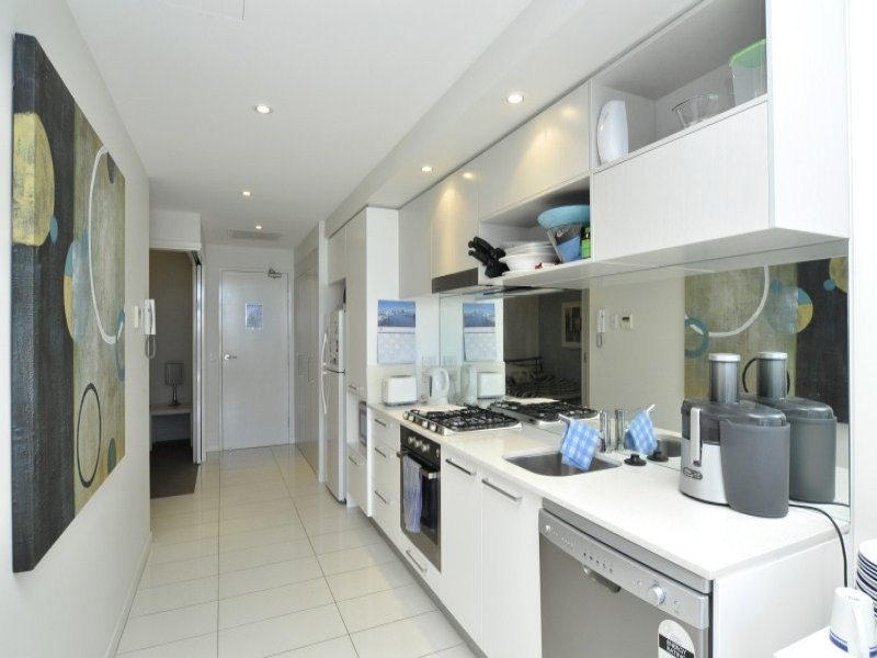 112/430 Marine Parade, Biggera Waters QLD 4216