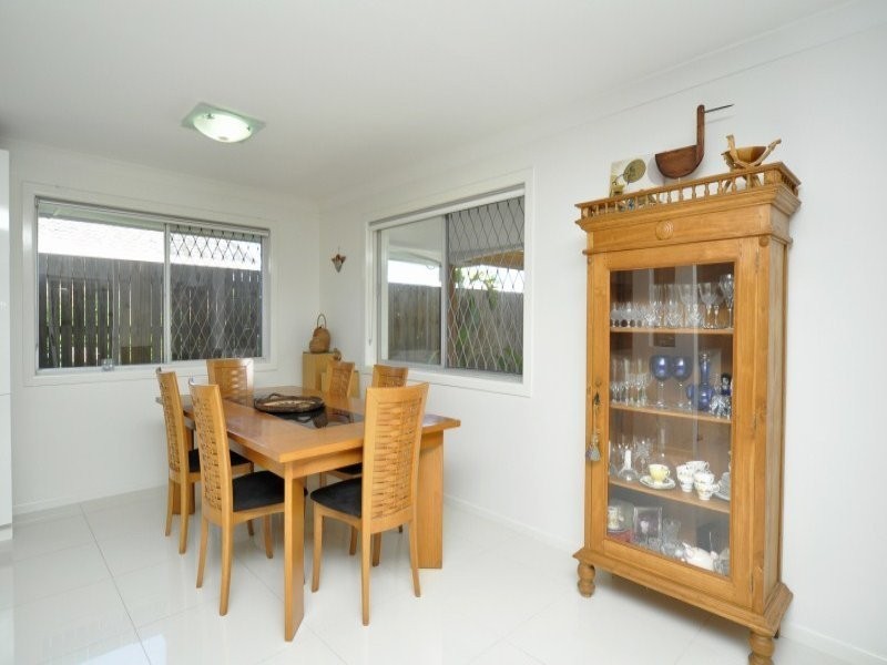 17 Scoter Avenue, Paradise Point QLD 4216