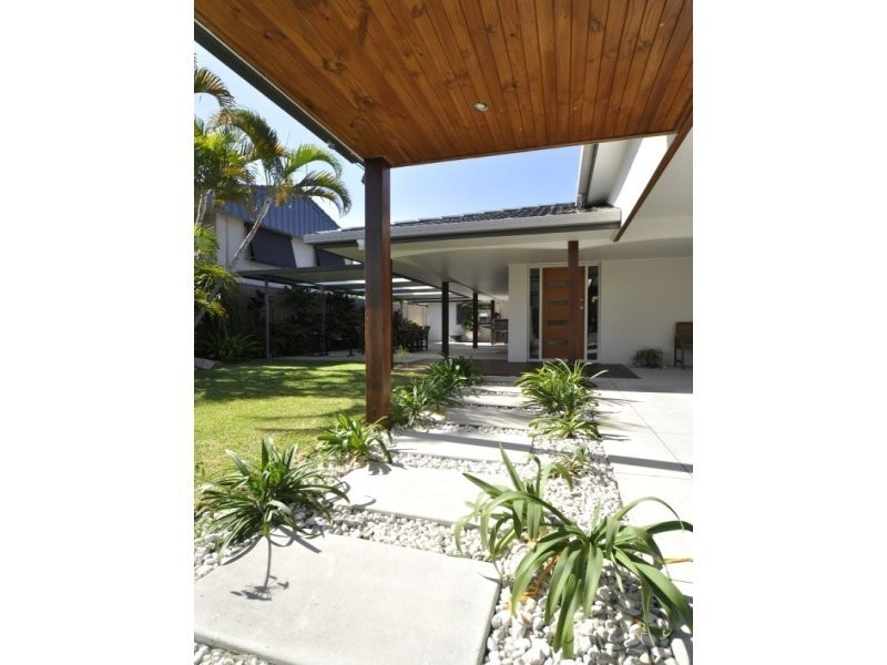 17 Scoter Avenue, Paradise Point QLD 4216