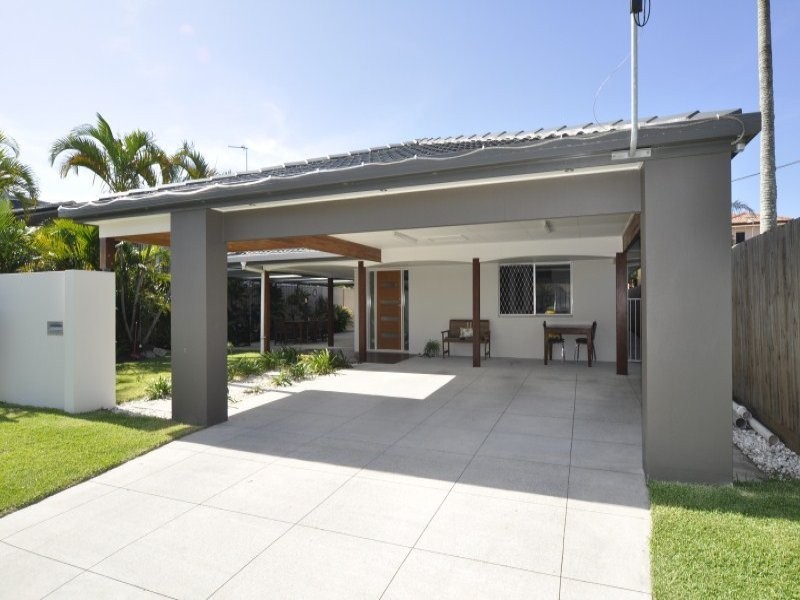 17 Scoter Avenue, Paradise Point QLD 4216